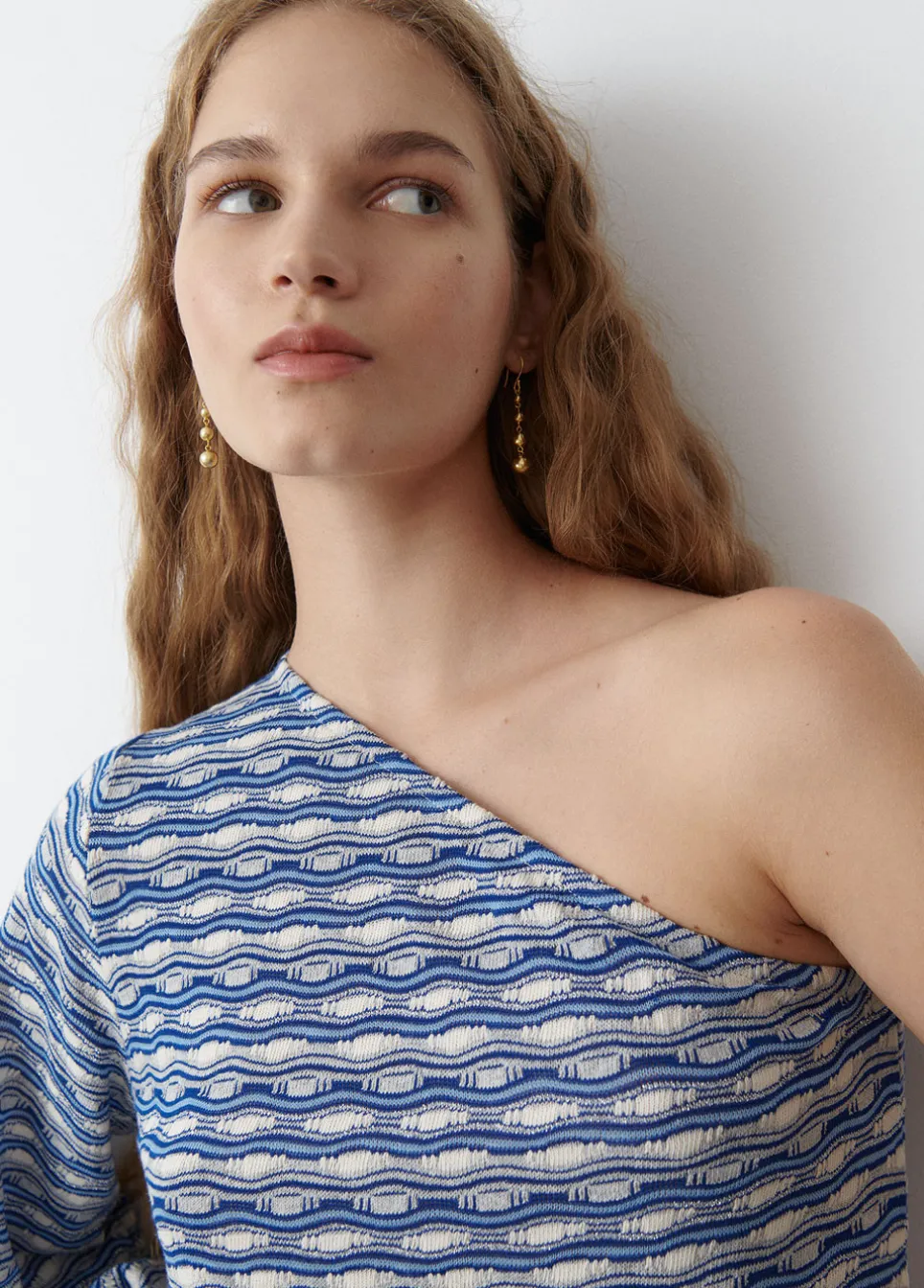 Camiseta Asimetrica Hilo Metalizado